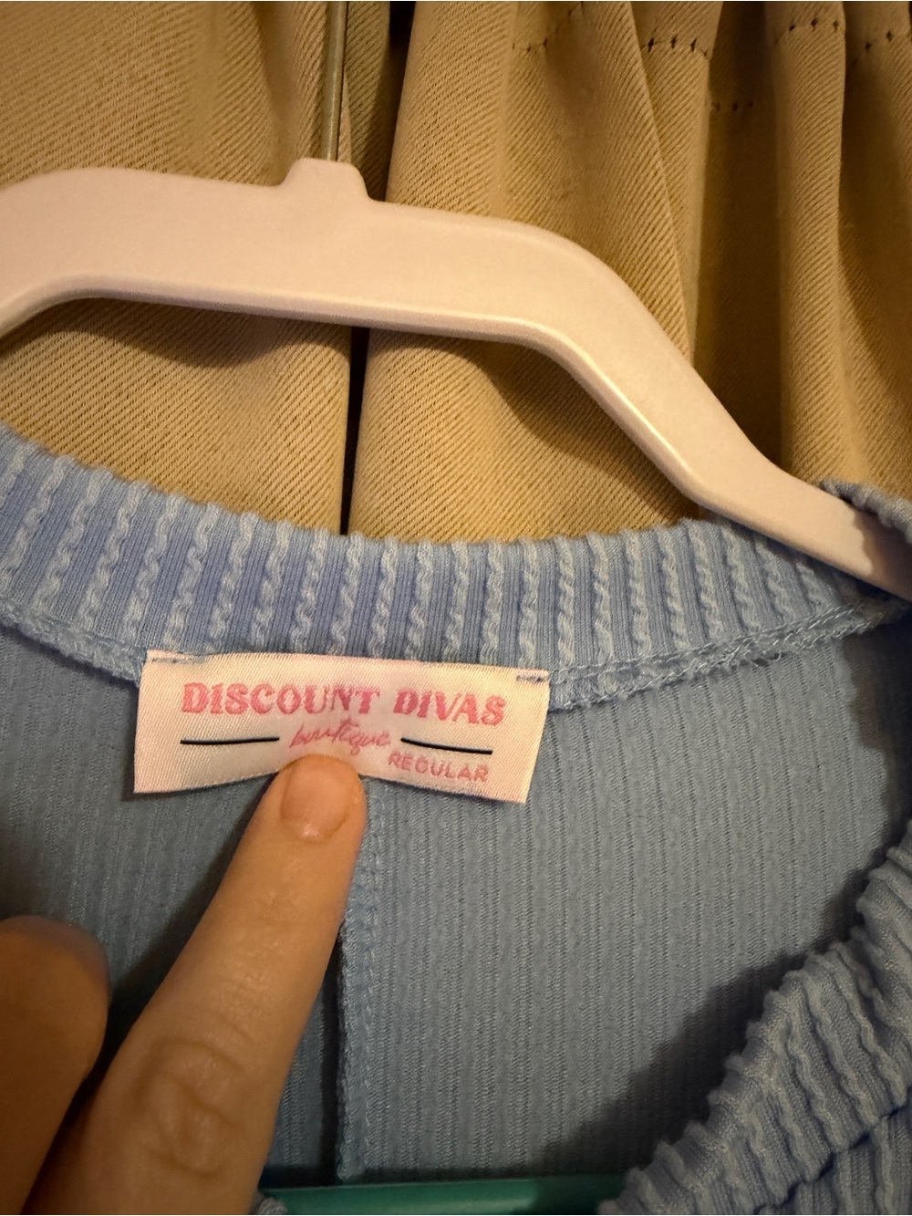Set of 2 Raised Rib Dolman 3/4 sleeve Top - Picture 8 of 11